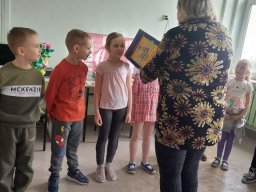 b_1024_768_0_00_images_2023_2024_KAWA_Pasowanie_czytelnik_430943044_866281678633115_3705258909566160380_n